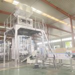 Bir dəst avtomatik 1-3,5 kq yuyucu toz qablaşdırma maşını çatdırılmağa hazırdır.